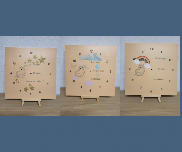 Coffret de trois horloges Licorne